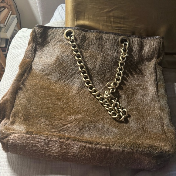 Handbags - Maurizio Taiuti 
Elegant Brown Chain Tote Bag